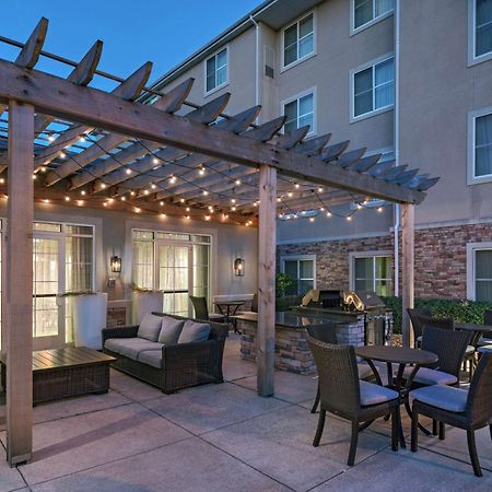 Homewood Suites By Hilton Колидж Стейшън Екстериор снимка