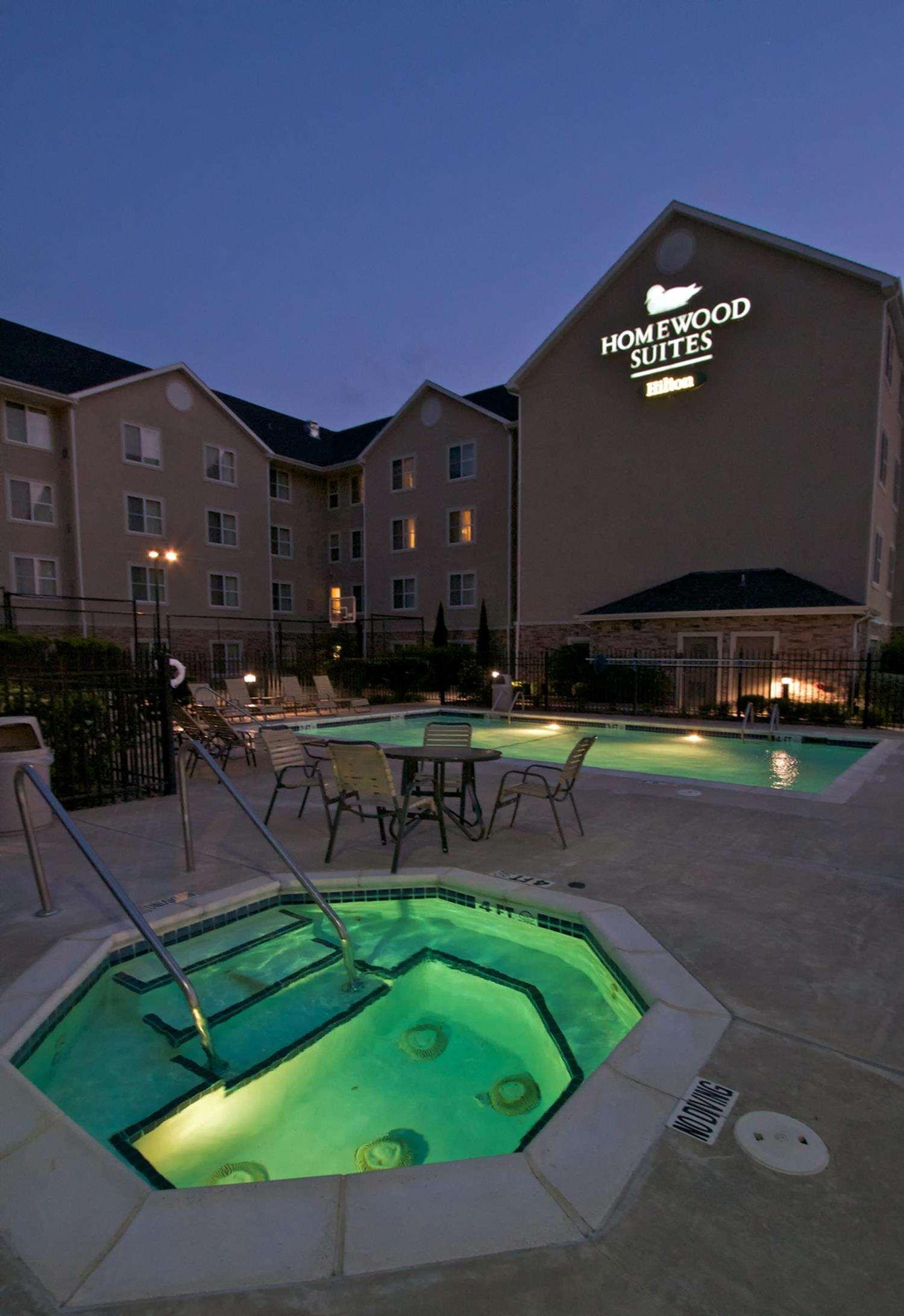 Homewood Suites By Hilton Колидж Стейшън Екстериор снимка