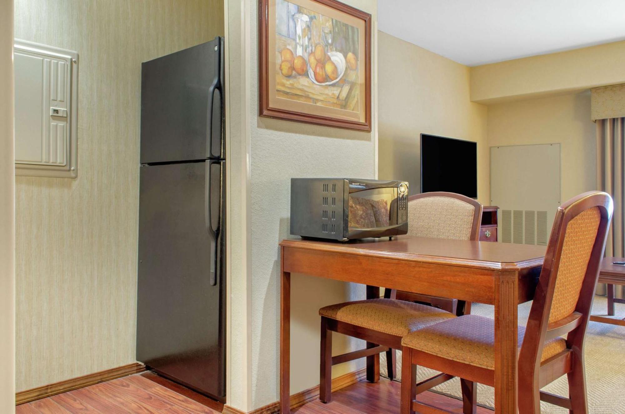 Homewood Suites By Hilton Колидж Стейшън Екстериор снимка